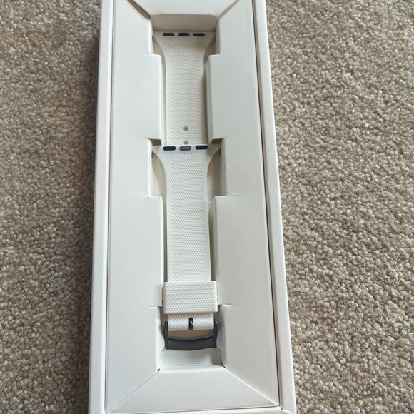 Apple Watch Replacement Strap - Picture 3 of 3
